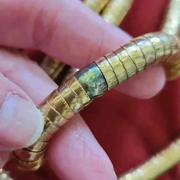 Vintage Tribal Stacked Cupped Snake Coil Necklace Goldtone - Picture 13 of 16